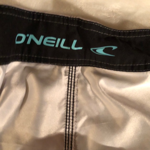 Oneill Board Shorts Swim Surf Mens 42 Multi-colored Stripes Cargo Pocket Beach - Picture 6 of 8